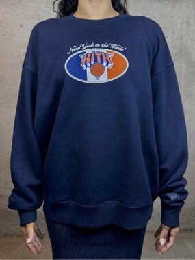 Kith Navy 'New York to the World' Crewneck Sweater Men’s Medium LIKE NEW